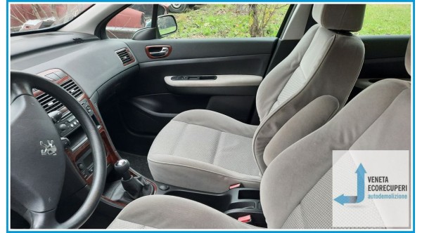 PEUGEOT 307  del 2006 parti usate e ricambi - Tipo Motore KFU
