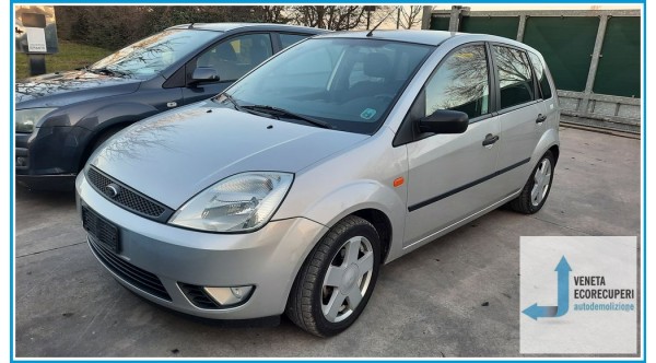 FORD FIESTA CBK del 2004 parti usate e ricambi - Tipo Motore FUJA