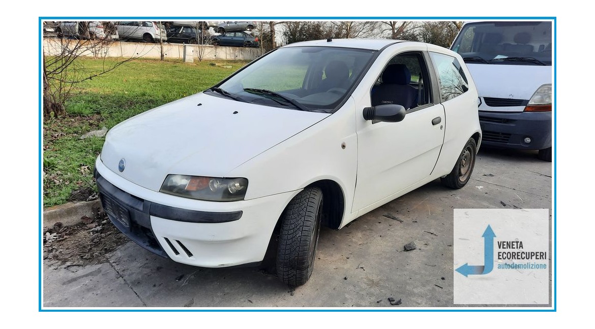 FIAT PUNTO 1N/1P del 2000 parti usate e ricambi - Tipo Motore 188A4000