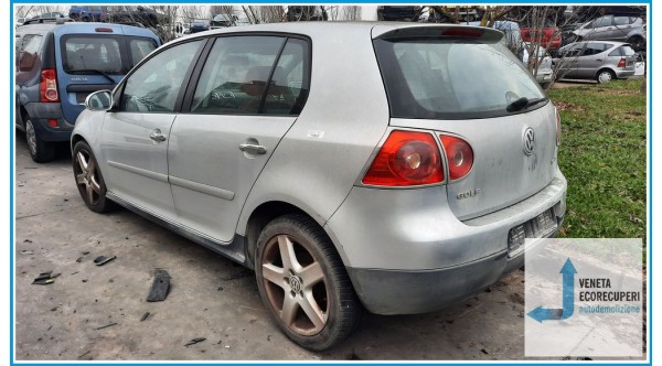 VOLKSWAGEN GOLF 1K del 2005 parti usate e ricambi - Tipo Motore BLF