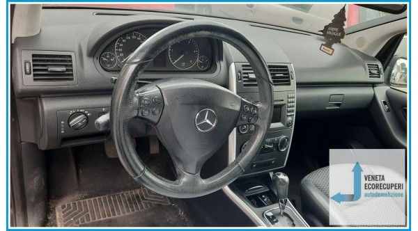MERCEDES-BENZ Classe A W/C169 del 2009 parti usate e ricambi