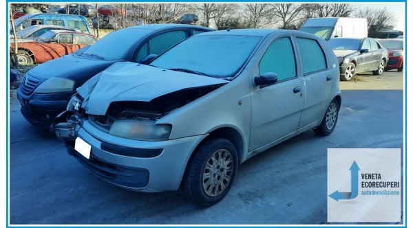 FIAT PUNTO 1N/1P del 2001 parti usate e ricambi - Tipo Motore 188A2000