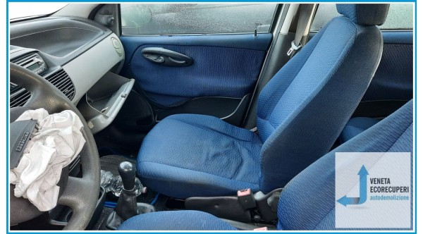 FIAT PUNTO 1N/1P del 2001 parti usate e ricambi - Tipo Motore 188A2000