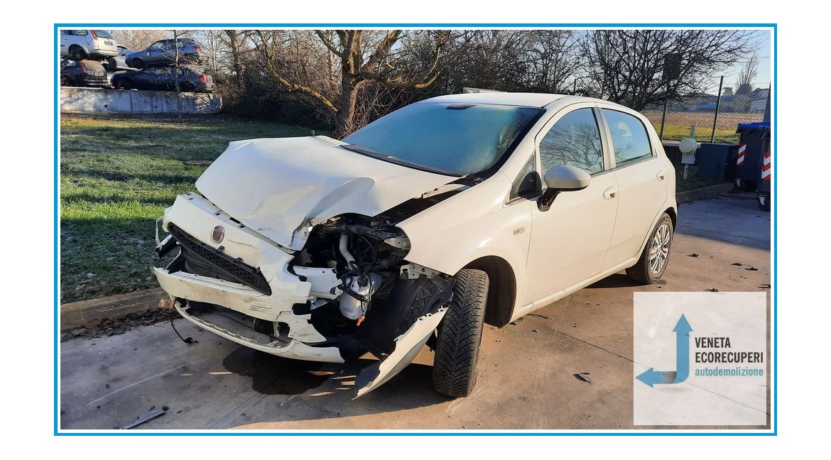 FIAT PUNTO 51 del 2012 parti usate e ricambi - Tipo Motore 350A1000