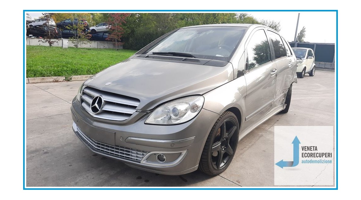 MERCEDES-BENZ Classe B T245 del 2006 parti usate e ricambi