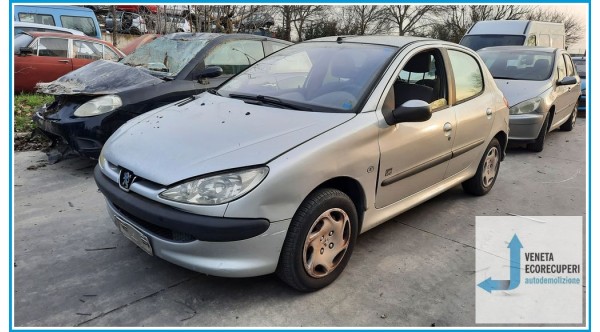 PEUGEOT 206  del 2003 parti usate e ricambi - Tipo Motore HFX