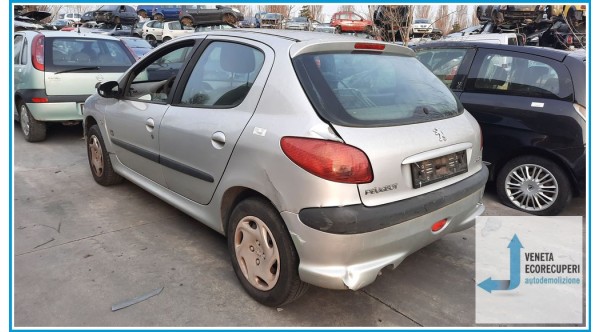 PEUGEOT 206  del 2003 parti usate e ricambi - Tipo Motore HFX