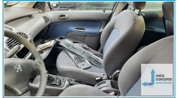PEUGEOT 206  del 2003 parti usate e ricambi - Tipo Motore HFX