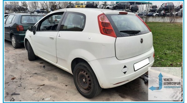FIAT GRANDE PUNTO 4C del 2009 parti usate e ricambi - Tipo Motore 350A1000