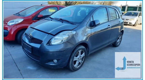 TOYOTA YARIS  del 2010 parti usate e ricambi - Tipo Motore 1NRFE