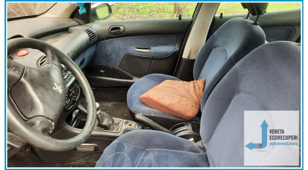 PEUGEOT 206  del 2002 parti usate e ricambi - Tipo Motore 8HX