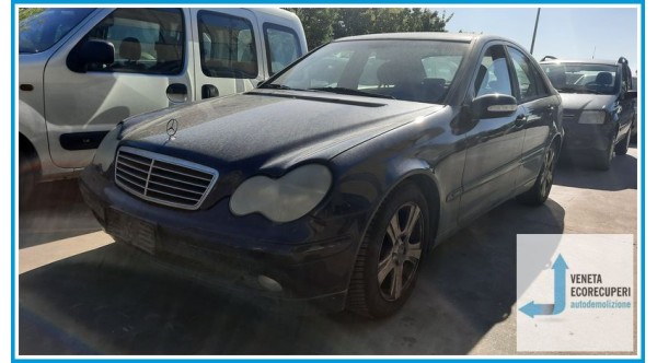 MERCEDES-BENZ Classe C W/S203 del 2001 parti usate e ricambi