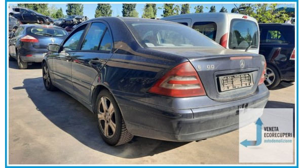 MERCEDES-BENZ Classe C W/S203 del 2001 parti usate e ricambi