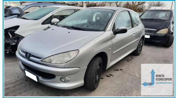 PEUGEOT 206  del 2008 parti usate e ricambi - Tipo Motore KFW
