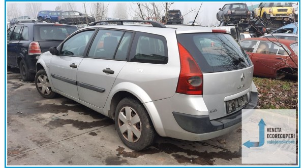 RENAULT MEGANE 2a Serie  del 2005 parti usate e ricambi - Tipo Motore K9KP7