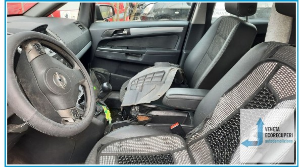 OPEL ZAFIRA A05 del 2008 parti usate e ricambi - Tipo Motore Z16YNG