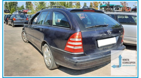 MERCEDES-BENZ Classe C W/S203 del 2001 parti usate e ricambi