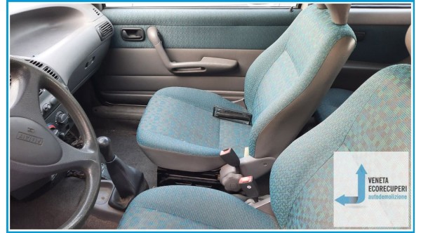 FIAT PUNTO 1a Serie  del 1997 parti usate e ricambi - Tipo Motore 176B2000