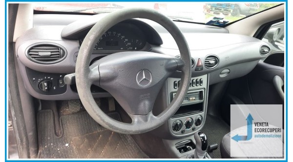 MERCEDES-BENZ Classe A W168 del 2002 parti usate e ricambi