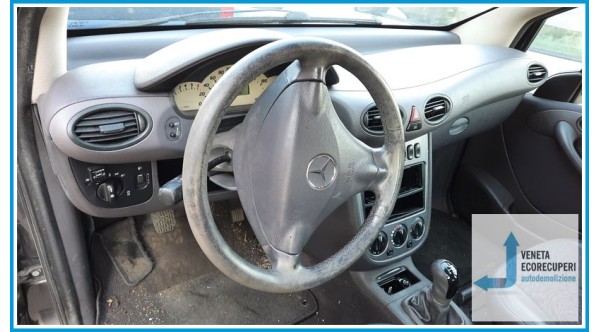 MERCEDES-BENZ Classe A W168 del 2001 parti usate e ricambi