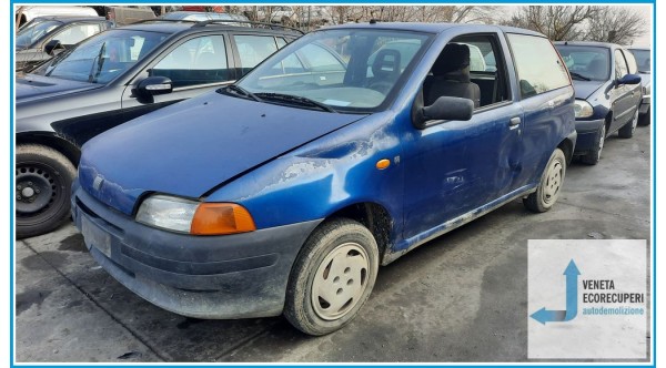 FIAT PUNTO 1a Serie  del 1997 parti usate e ricambi - Tipo Motore 176B2000