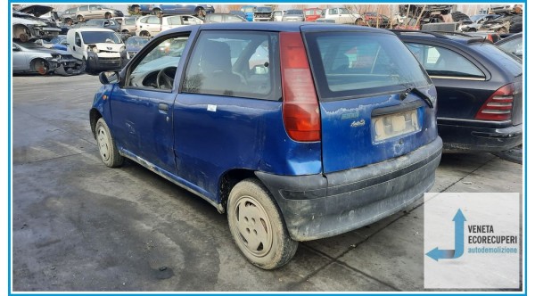 FIAT PUNTO 1a Serie  del 1997 parti usate e ricambi - Tipo Motore 176B2000