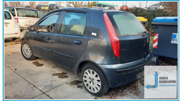 FIAT PUNTO 1N/1P del 2001 parti usate e ricambi - Tipo Motore 188A5000