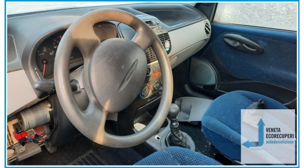 FIAT PUNTO 1N/1P del 2001 parti usate e ricambi - Tipo Motore 188A5000