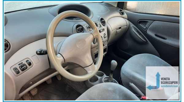 TOYOTA YARIS JPP del 2000 parti usate e ricambi - Tipo Motore 1SZFE