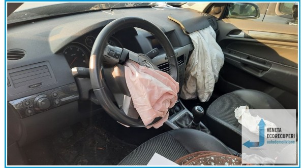 OPEL ASTRA A04 del 2006 parti usate e ricambi - Tipo Motore Z17DTH