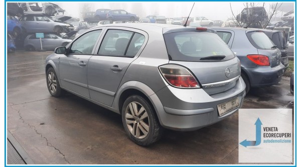 OPEL ASTRA A04 del 2009 parti usate e ricambi - Tipo Motore Z17DTR