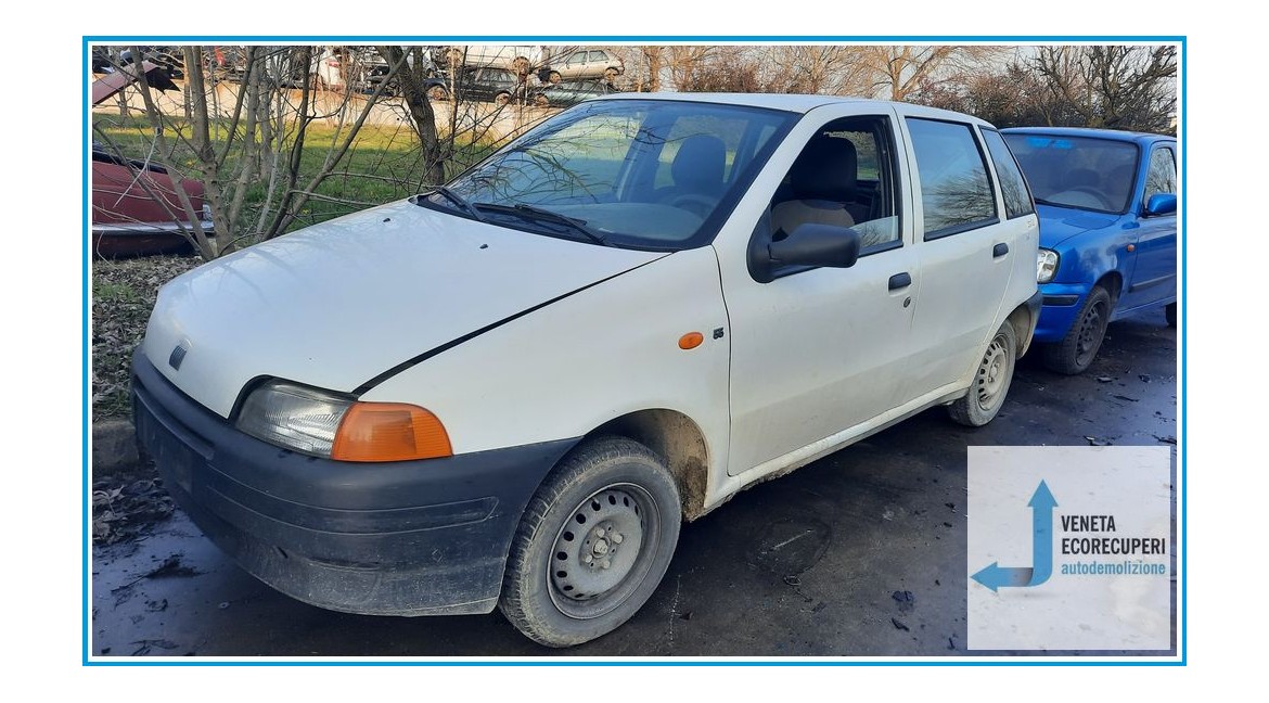 FIAT PUNTO 1a Serie  del 1999 parti usate e ricambi - Tipo Motore 176B2000