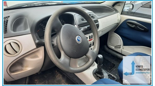 FIAT PUNTO 2U del 2004 parti usate e ricambi - Tipo Motore 188A9000