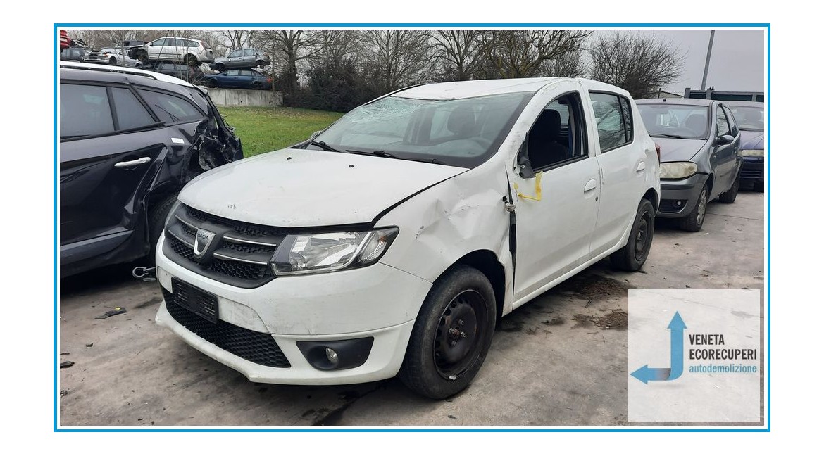 DACIA SANDERO 2a Serie  del 2015 parti usate e ricambi - Tipo Motore D4FF7