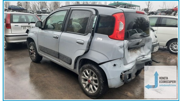 FIAT PANDA 4Q del 2019 parti usate e ricambi - Tipo Motore 46337561