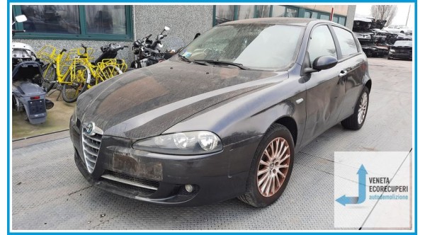 ALFA ROMEO 147 W8 del 2008 parti usate e ricambi