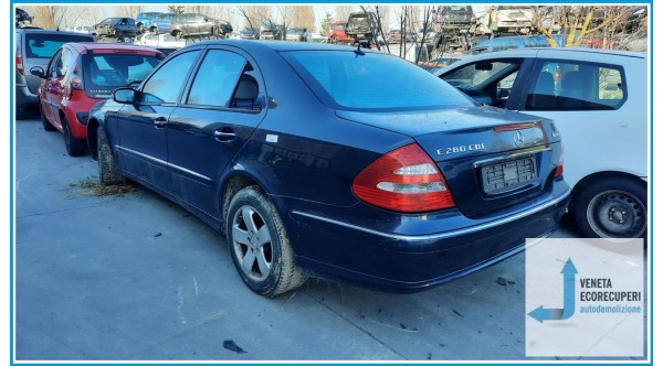 MERCEDES-BENZ Classe E W/S211 del 2006 parti usate e ricambi - Tipo Motore 642921