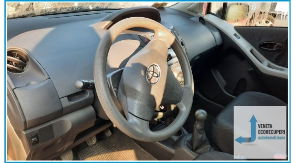 TOYOTA YARIS  del 2009 parti usate e ricambi - Tipo Motore 1KRFE
