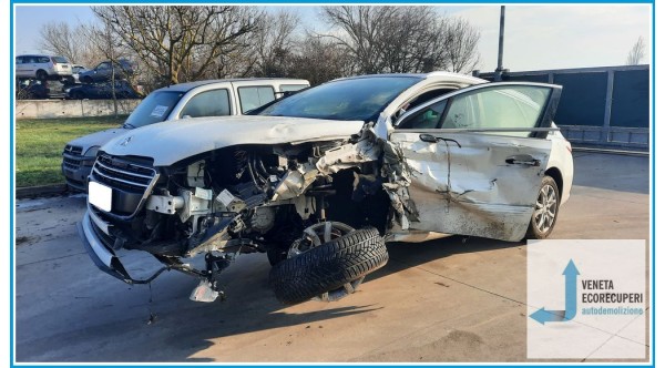 PEUGEOT 508  del 2012 parti usate e ricambi - Tipo Motore RH02