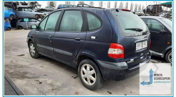 RENAULT SCENIC  del 2000 parti usate e ricambi - Tipo Motore K4MA7