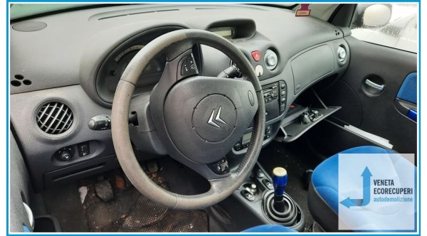 CITROEN C2  del 2004 parti usate e ricambi - Tipo Motore 8HZ