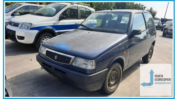 LANCIA Y 10 Autobianch del 1994 parti usate e ricambi