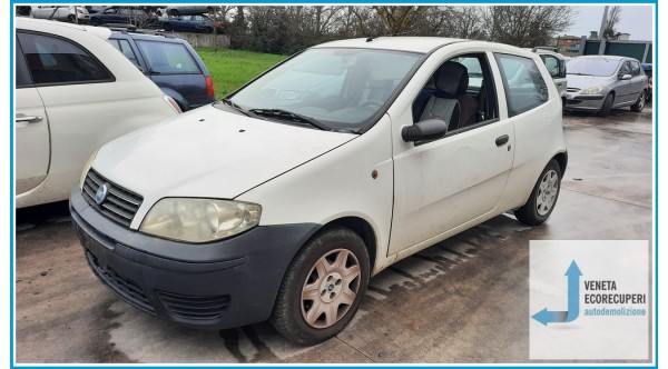 FIAT PUNTO 1N/1P del 2004 parti usate e ricambi - Tipo Motore 188A4000