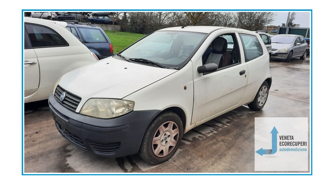 FIAT PUNTO 1N/1P del 2004 parti usate e ricambi - Tipo Motore 188A4000