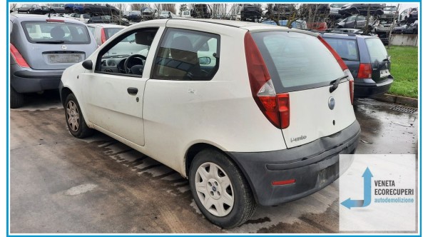 FIAT PUNTO 1N/1P del 2004 parti usate e ricambi - Tipo Motore 188A4000