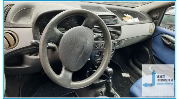FIAT PUNTO 1N/1P del 2000 parti usate e ricambi - Tipo Motore 188A4000