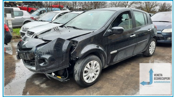 RENAULT CLIO 3a Serie  del 2009 parti usate e ricambi - Tipo Motore D4FD7