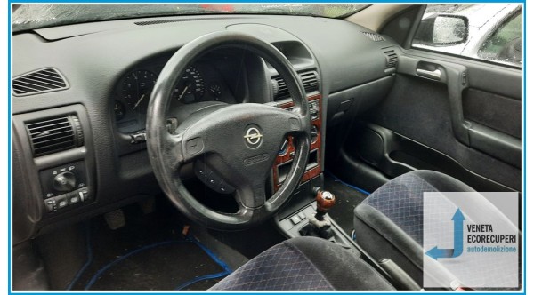 OPEL ASTRA T98 del 1999 parti usate e ricambi - Tipo Motore X18XE1