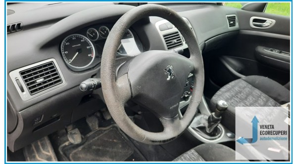 PEUGEOT 307  del 2002 parti usate e ricambi - Tipo Motore RHS