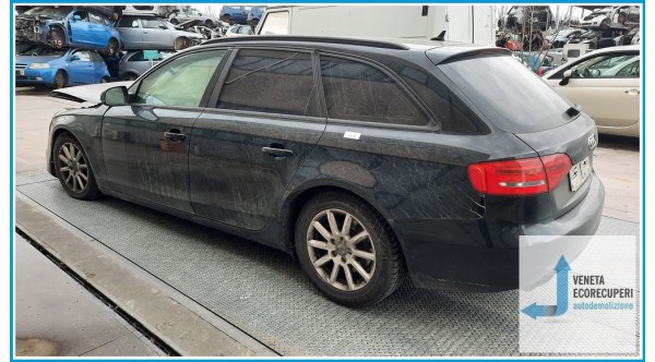 AUDI A4 8K del 2013 parti usate e ricambi - Tipo Motore CGL